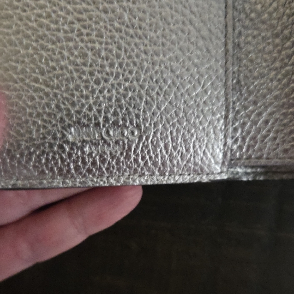 Jimmy Choo Silver Embossed Trifold Wallet Silver All Inclusive - Picture 4 of 6
